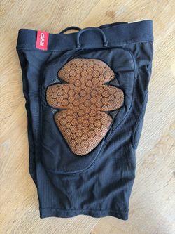 Burton RED big Kids Impact Shorts Size S