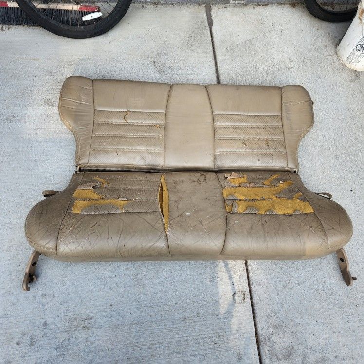 Jeep Cherokee XJ Rear Seat