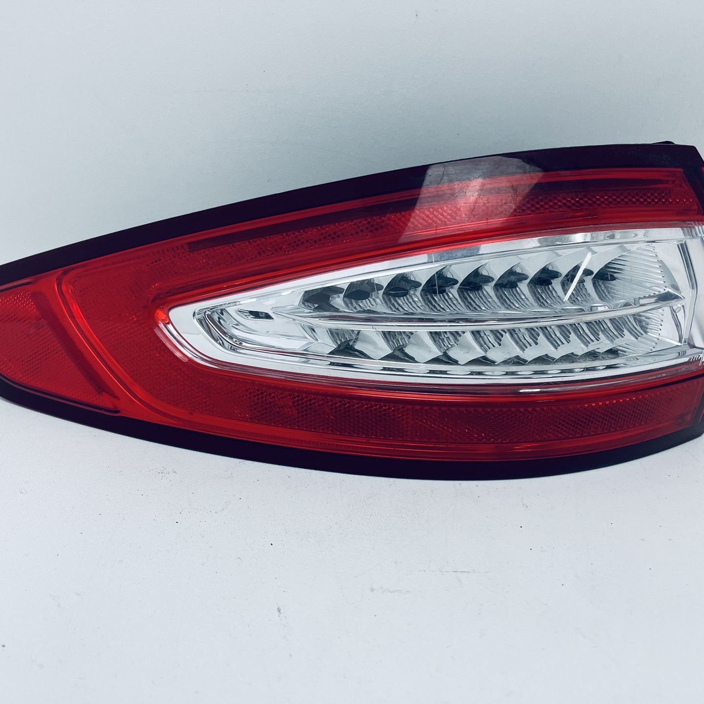 2013-2016 FORD FUSION LEFT DRIVER SIDE TAIL LIGHT LED OEM