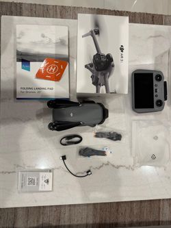 DJI Air 3 Fly More Combo Drone