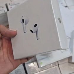 AirPod Gen 2