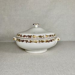 Wedgwood Bone China Whitehall-White With  Gold Grapevine Ornate Rim Round Vegetable Serving Bowl With The Lid. 