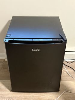 Galanz Black Mini Fridge