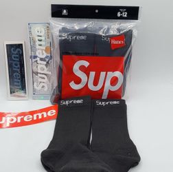 Supreme Socks