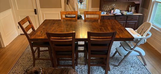 Holland House Furniture Table & Chairs
