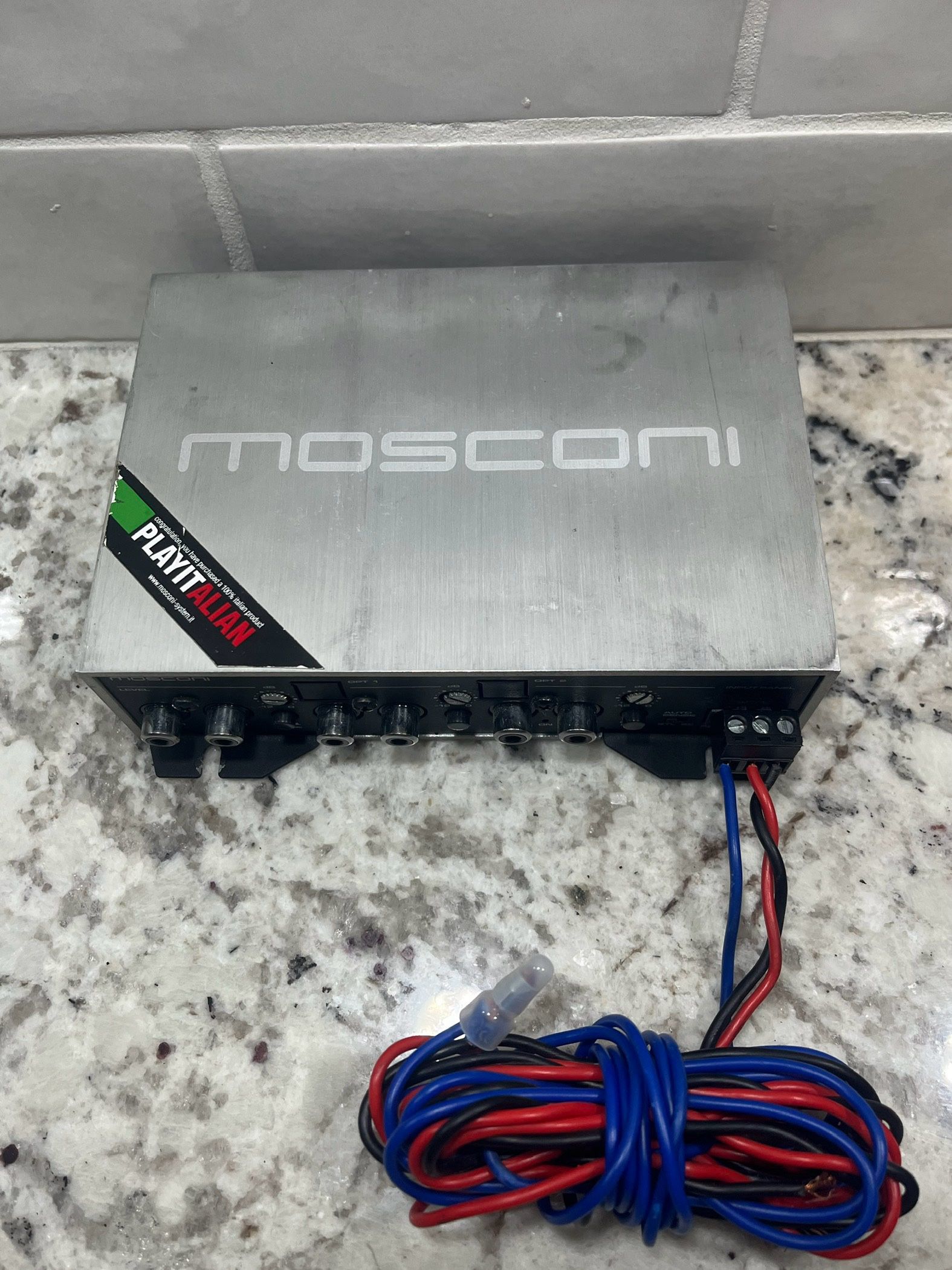 Mosconi Gladen DSP 6TO8 - 6 ch IN, 8 CH OUT Digital Signal Processor USED