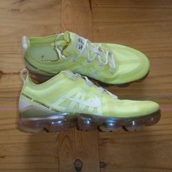 Nike Air VaporMax SE - Luminous Green - Women's Size 10 