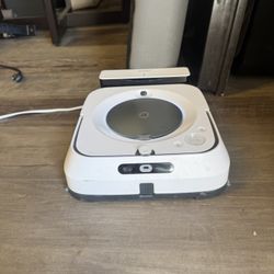 iRobot Braava Jet m6 robot mop 