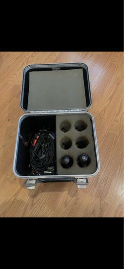 SKB Box for charging microphones