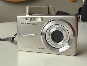 Olympus Digital Camera  7 Megapixels
