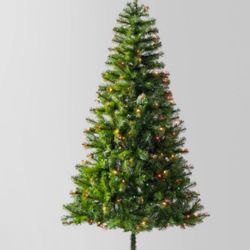 6.5 Prelit Christmas Tree