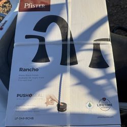 Pfister Rancho Wide spread Faucet