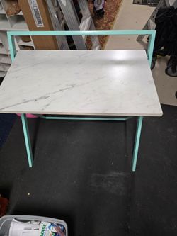 Desk that folds flat