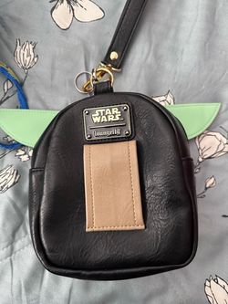 loungefly  wristlet