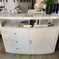 White Retail Display Counter with Storage