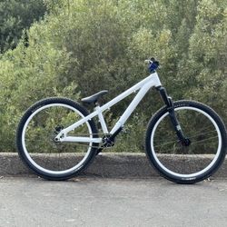 Dirt Jumper 26