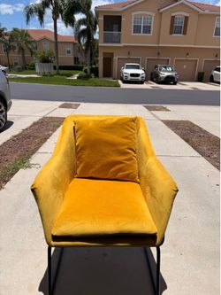 Modern Velvet Accent Chair