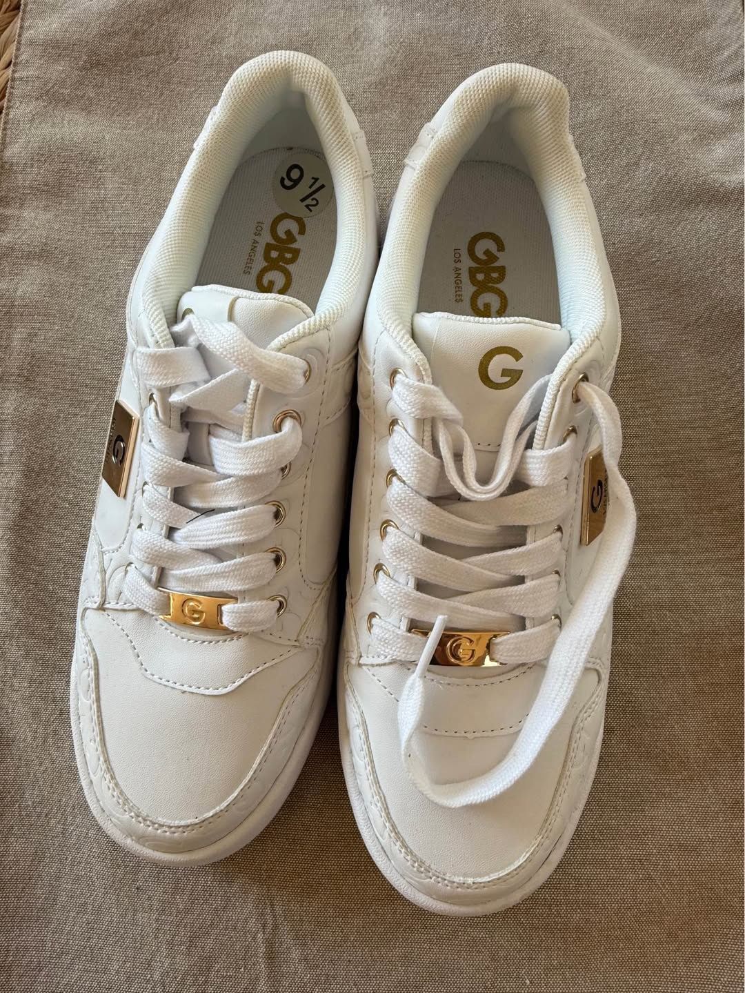 New GBG Los Angeles Wedge Sneakers. Size 9.5