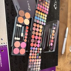 $50 Makeup/Brushes See Description 