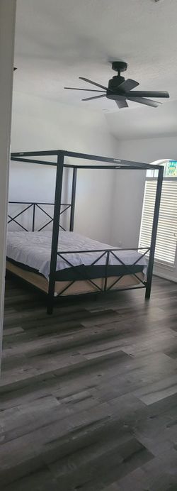 Queen Bed With Mattress