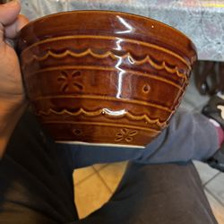 Different Brands Of Cookware Marcrest And Pyrex 