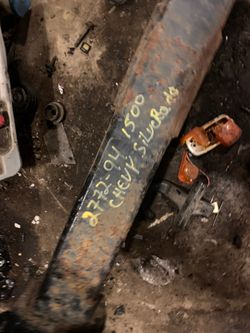 Chevy hitch reciever