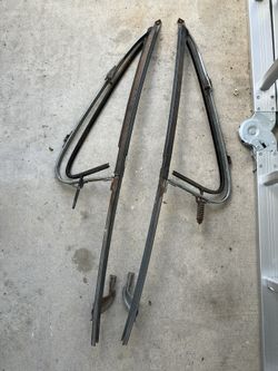 Squarebody C10 Vent Window Frame Set 
