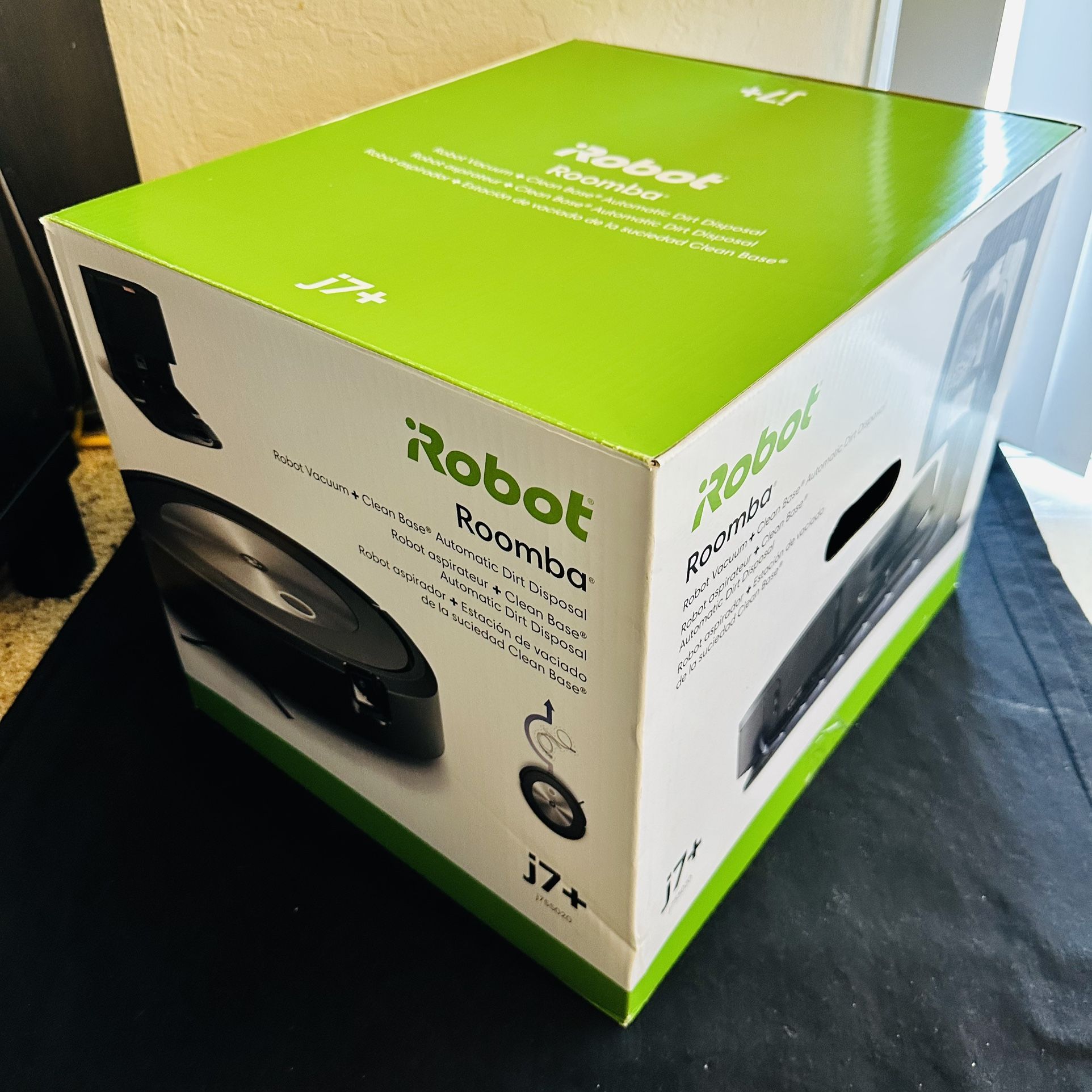 iRobot Roomba j7+ Self-Emptying Robot Vacum