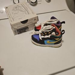 Toddler BOYS size 6c Jordan1s