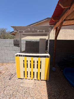 Lemonade stand