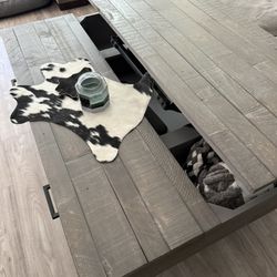 Coffee Table And Matching End Table 