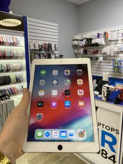 iPad Air 1 32GB With Free Charger And Warranty