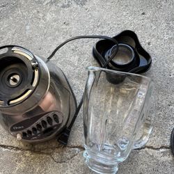 Oster Classic Series 16-Speed Blender with Food Chopper & 6-Cup Glass Jar, Countertop Kitchen Blende