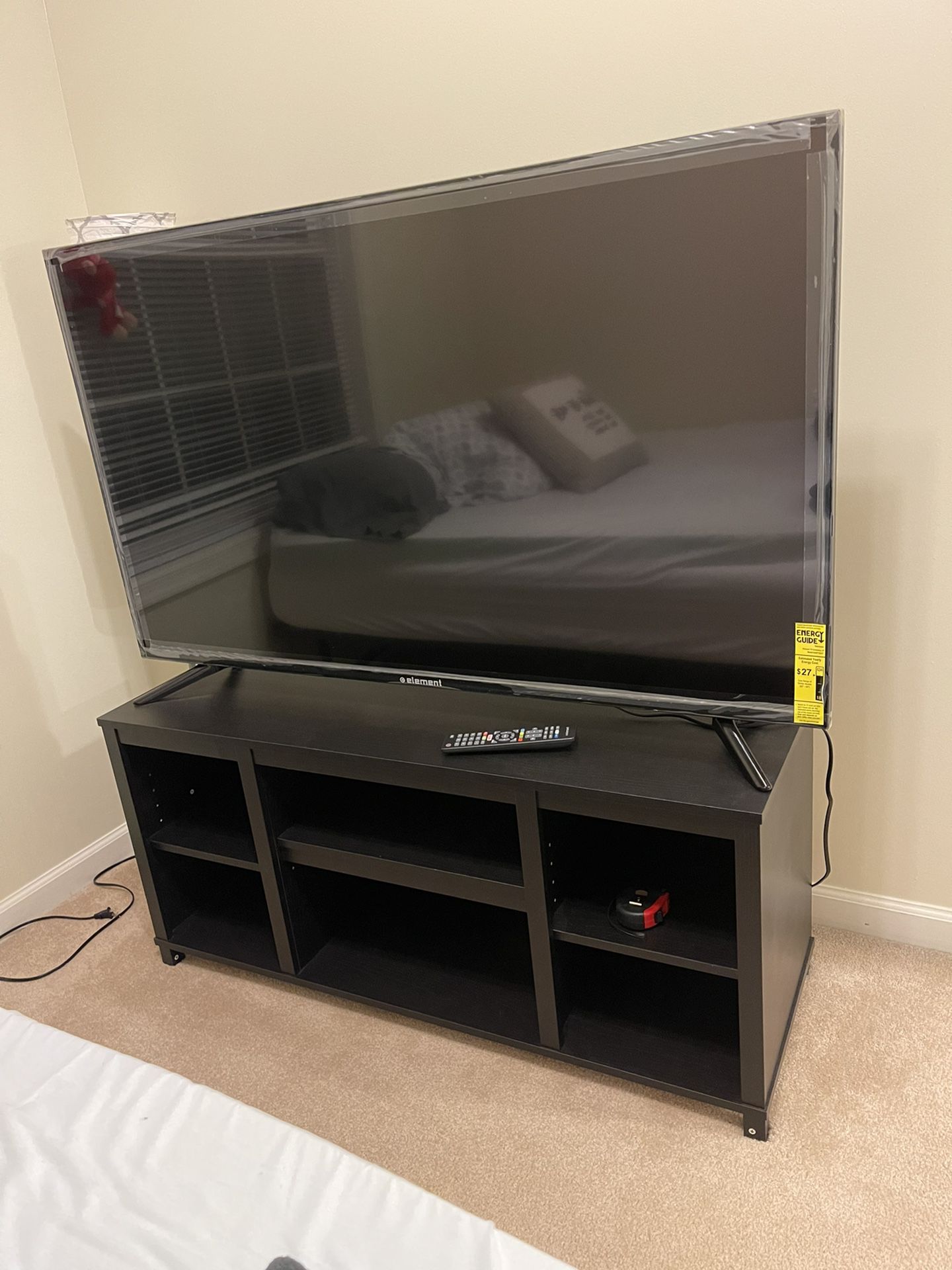 I sell Element brand TV, only 1 month of use with new furniture.  $ 320