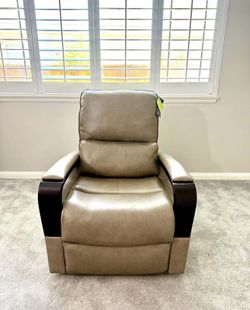 Brand New Shayne Leather Power Recliner – Power Adjustable Headrest