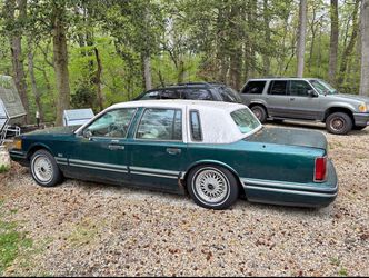 1992 Lincoln Town Car Jack Nicklaus Edition – Runs & Drives – Reverse Issue