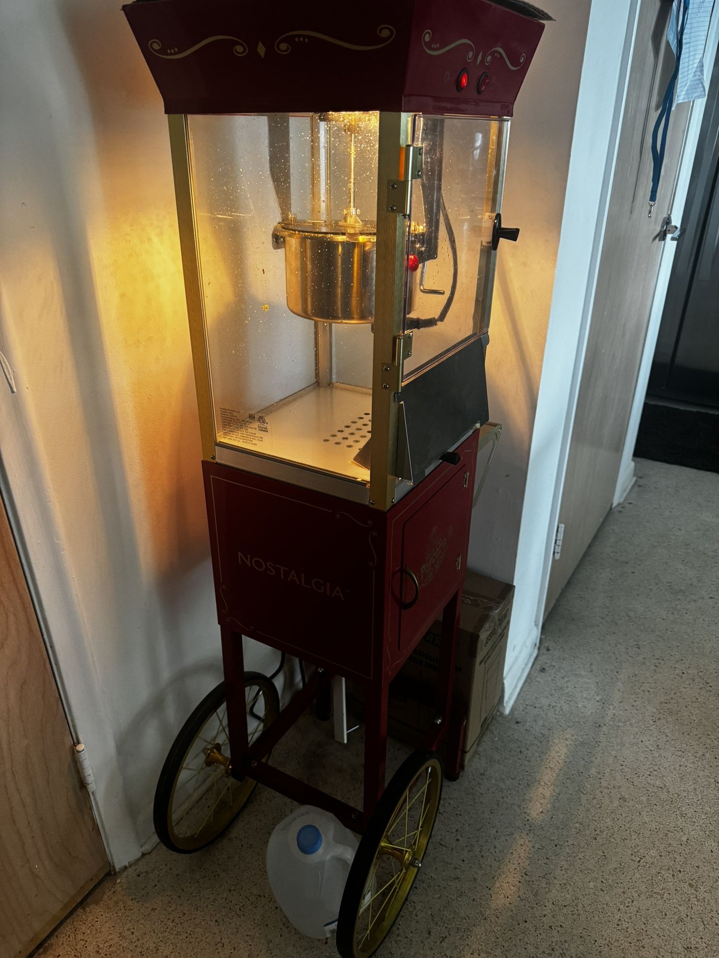 Nostalgia Popcorn Machine With 3 Bags Of Popcorn