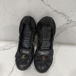 Louis Vuitton Flats 