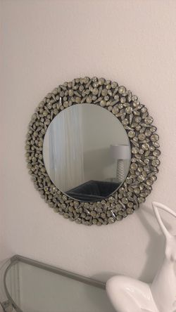 Round Mirror