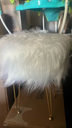 New ottoman chair