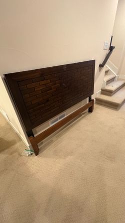 Full bed with mattress