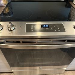 GE Electric Range