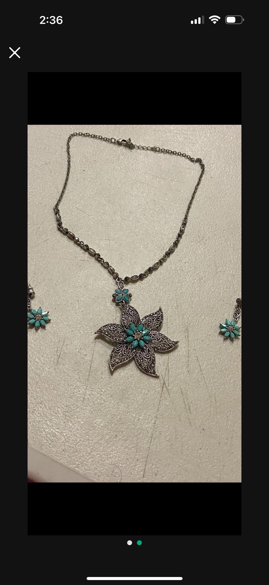 Beautiful Necklace And Earrings ( Silver And Turquoise)