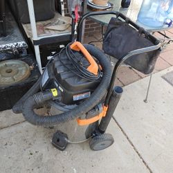 Ridgid 16 Gallon Shop Vacuum With Attachments 