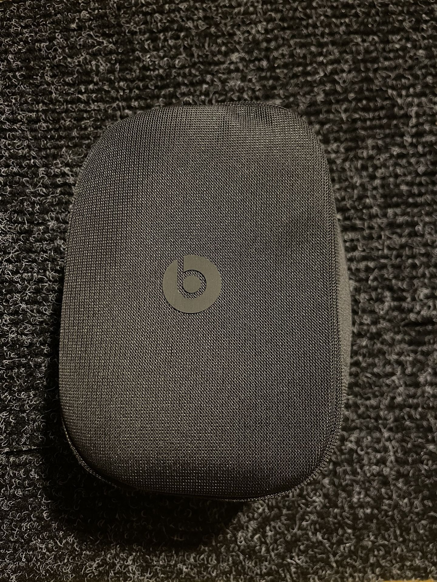 Beats Studio Pro