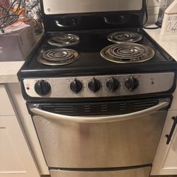 GE Electric Stove/Oven Stainless Steel