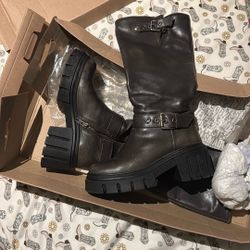 Steve Madden Boots Size 7.5 
