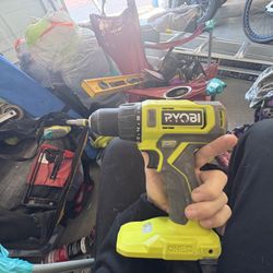 Drill , Ryobi 