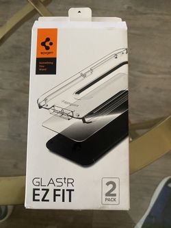 Spigen iPhone 12/12 Pro Screen Protector
