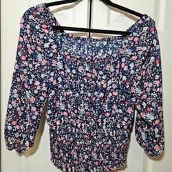 Blue Blouse with flour design, size Small 